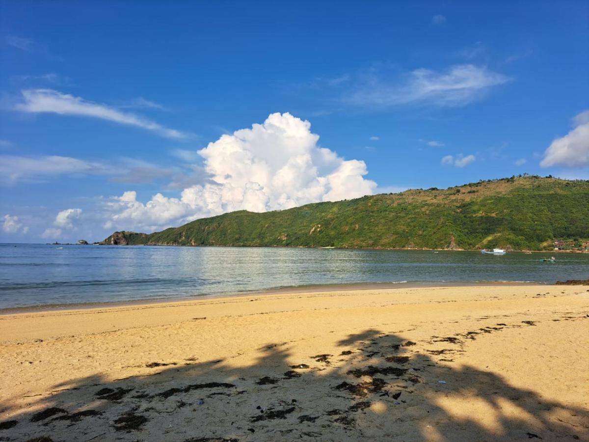 Surfers Beachfront Lombok Hotel Kuta  Exterior foto