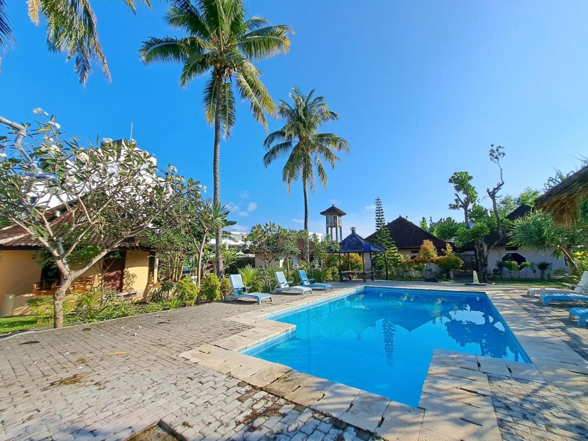 Surfers Beachfront Lombok Hotel Kuta  Exterior foto